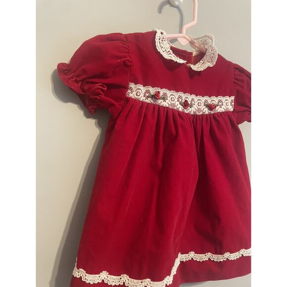 Vintage HUGS & KISSES Baby Girl Dress Sz 12 Mos Red Velvet Short Sleeve Lace - Picture 3 of 6